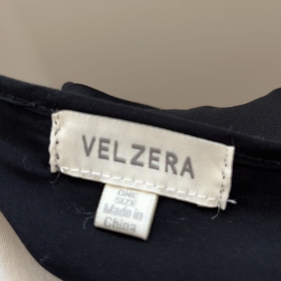 Velzera Black Embroidered Floral Coverup with Elastic Waist One Size - Picture 6 of 6